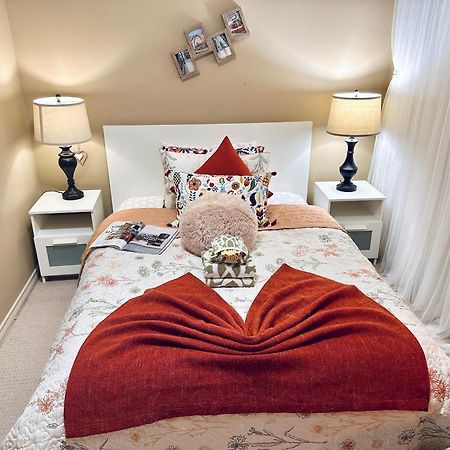 Scorpio House Langley Room B Esterno foto