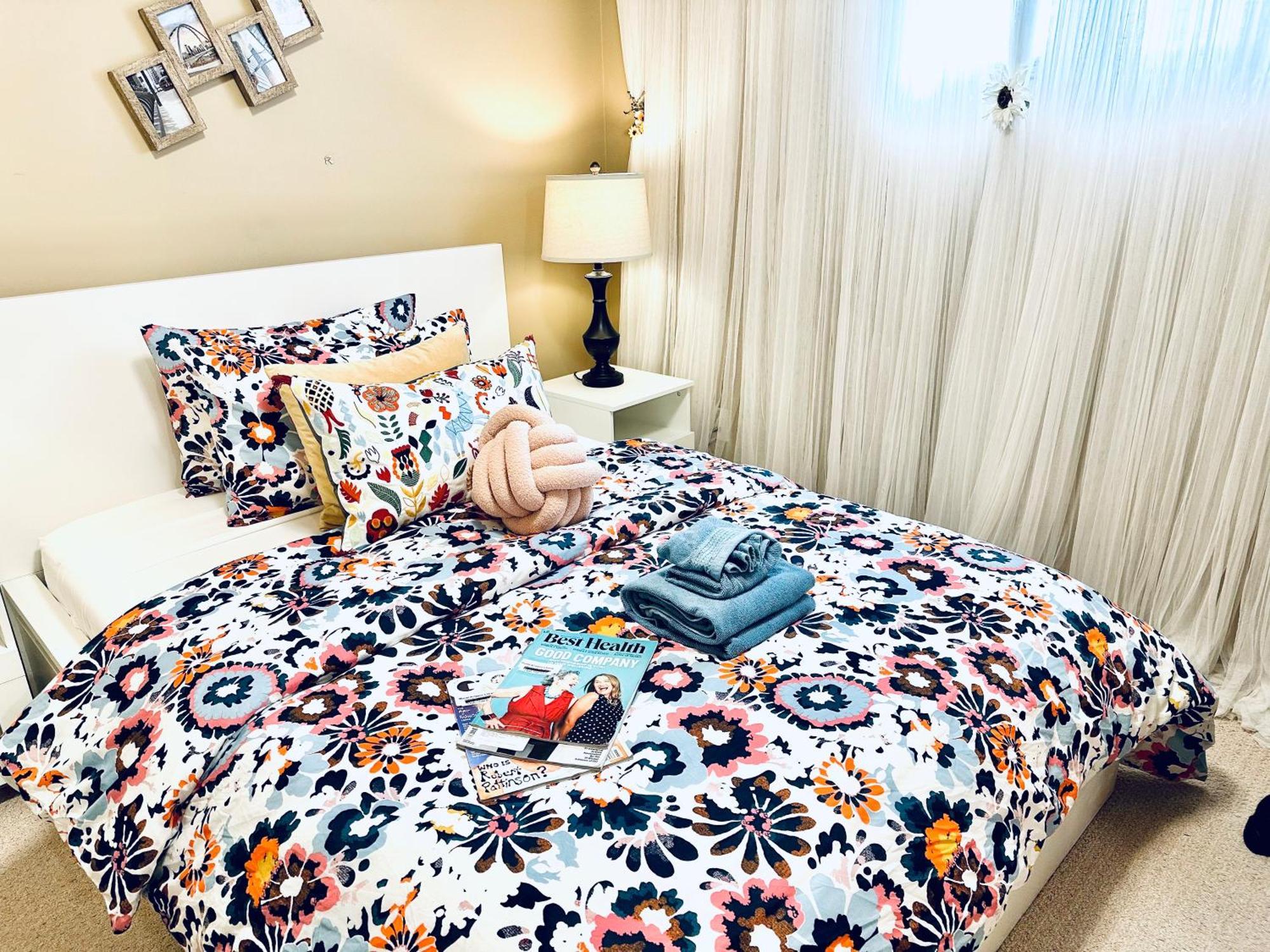 Scorpio House Langley Room B Esterno foto