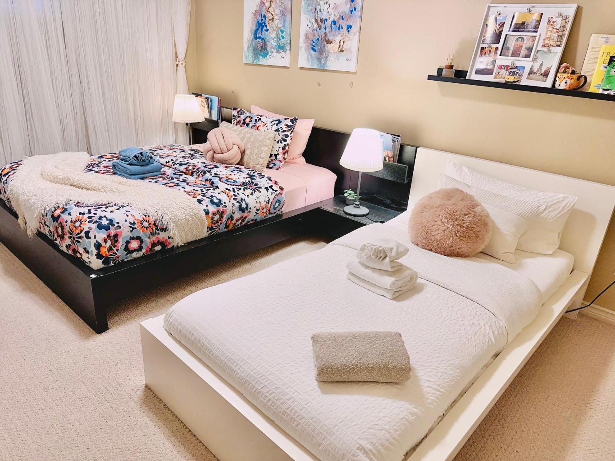 Scorpio House Langley Room B Esterno foto