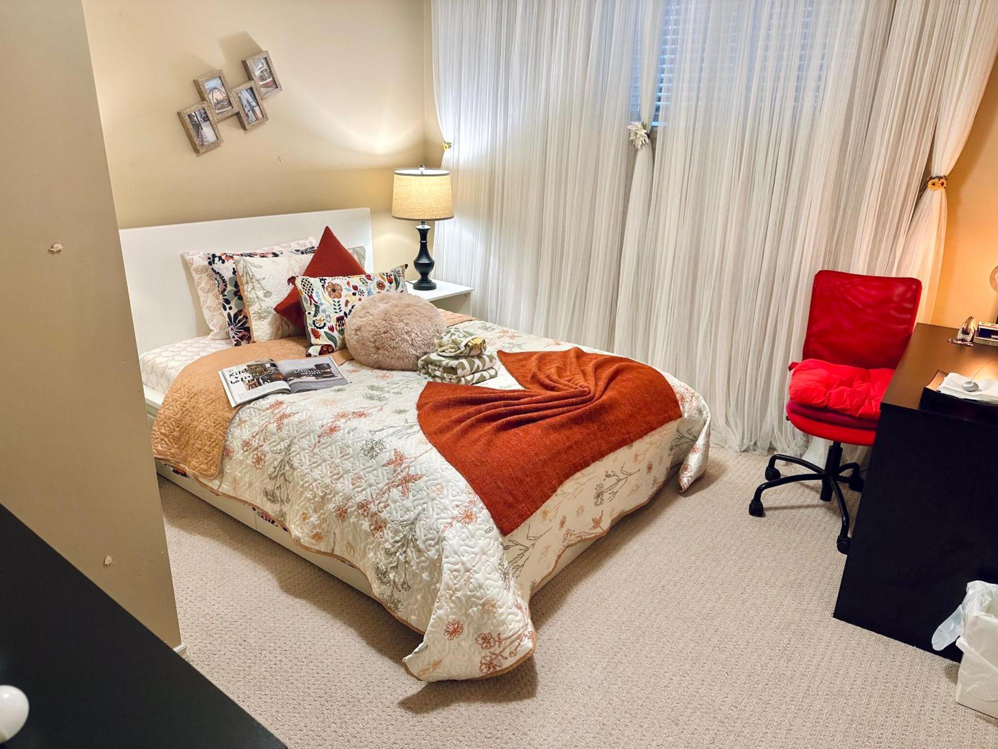Scorpio House Langley Room B Esterno foto